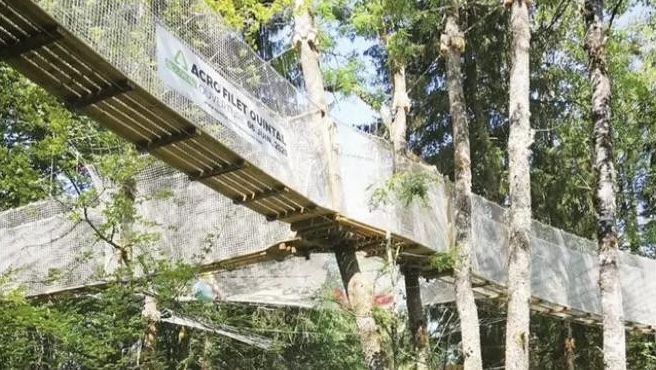 Parcours de filets suspendus Acro'Aventures à Quintal, près du Semnoz